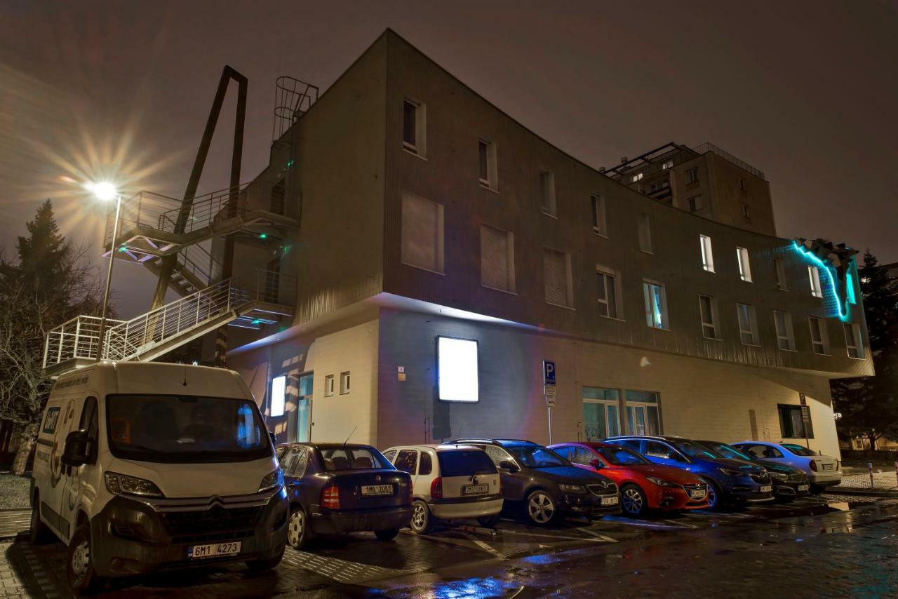 אולומוץ Smarthotel Nezvalova Archa מראה חיצוני תמונה